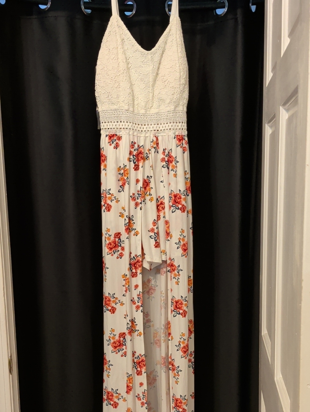 No Boundaries White Lace Top Floral High-Low Dress Size Large NWT